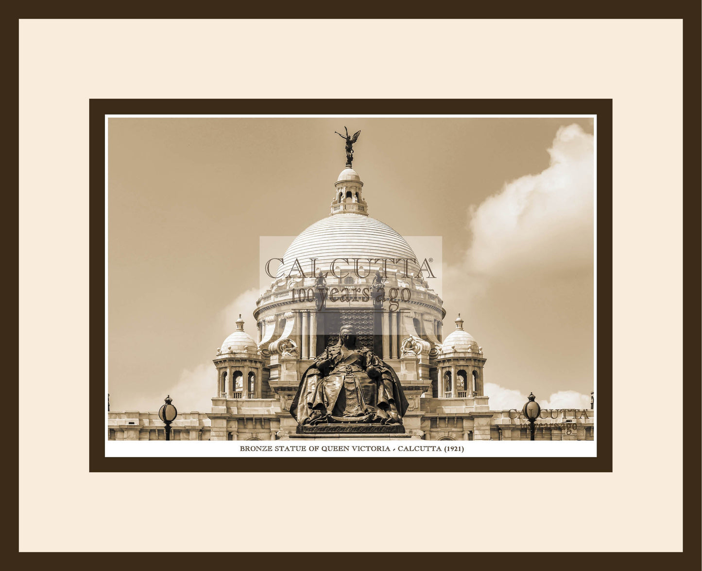 Bronze Statue Of Queen Victoria (Code: 14) Wood Frame