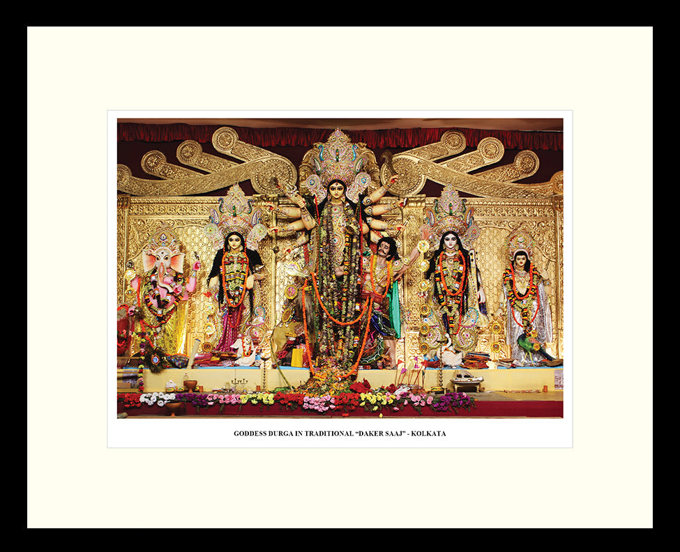 Goddess Durga in Traditional “Daker Saaj” – Artwork
